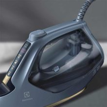 اتو بخار الکترولوکس مدل ELECTROLUX E8SI1-82BM