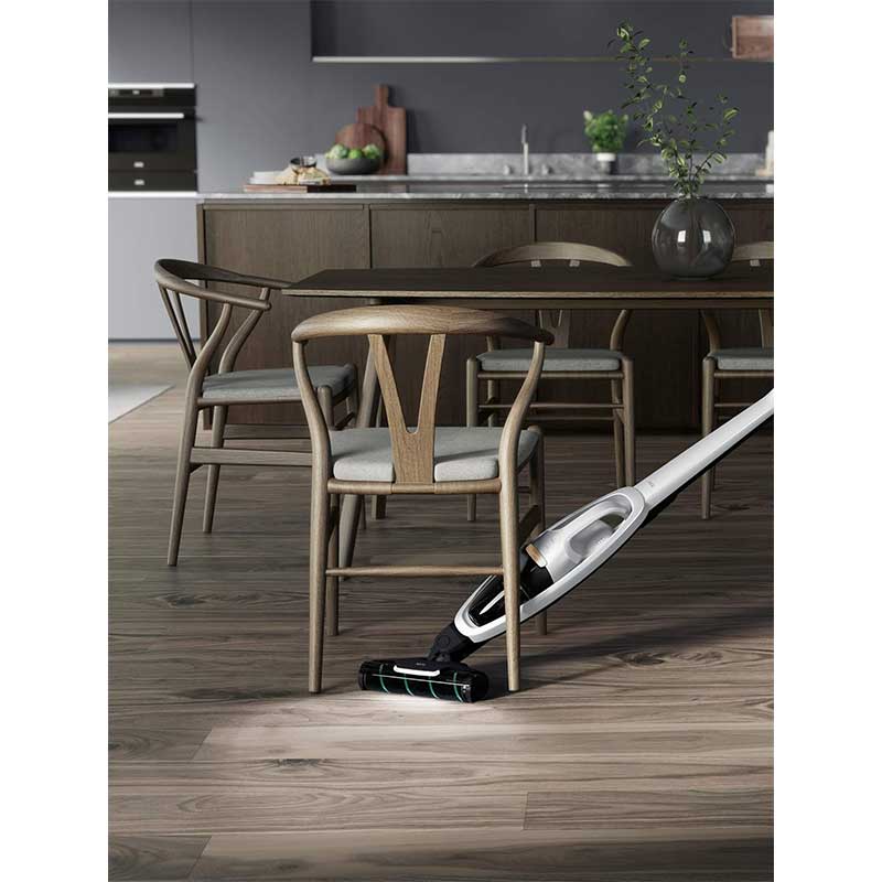 جاروشارژی آاگ مدل AEG QX8-2-PALR