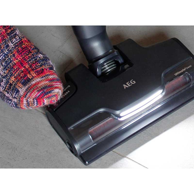 جاروشارژی آاگ مدل AEG AP81UB25UG